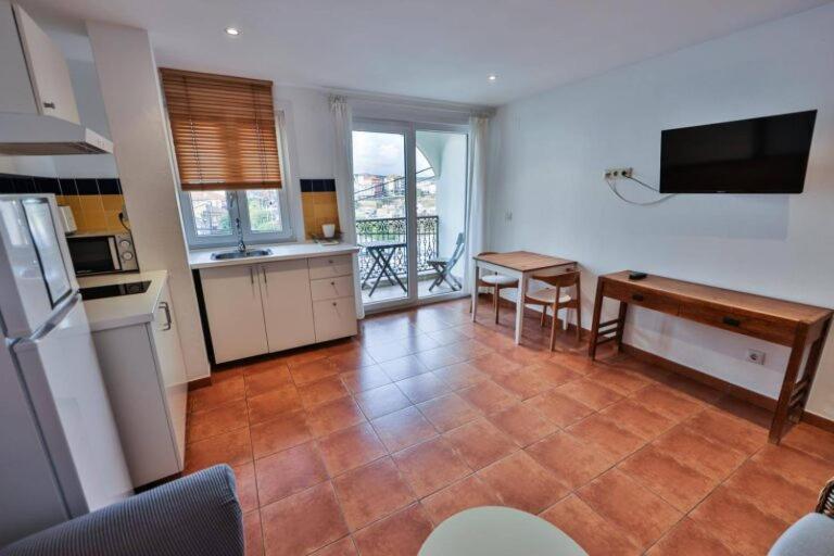 Apartamentos Arnela กามาริญาส ภายนอก รูปภาพ